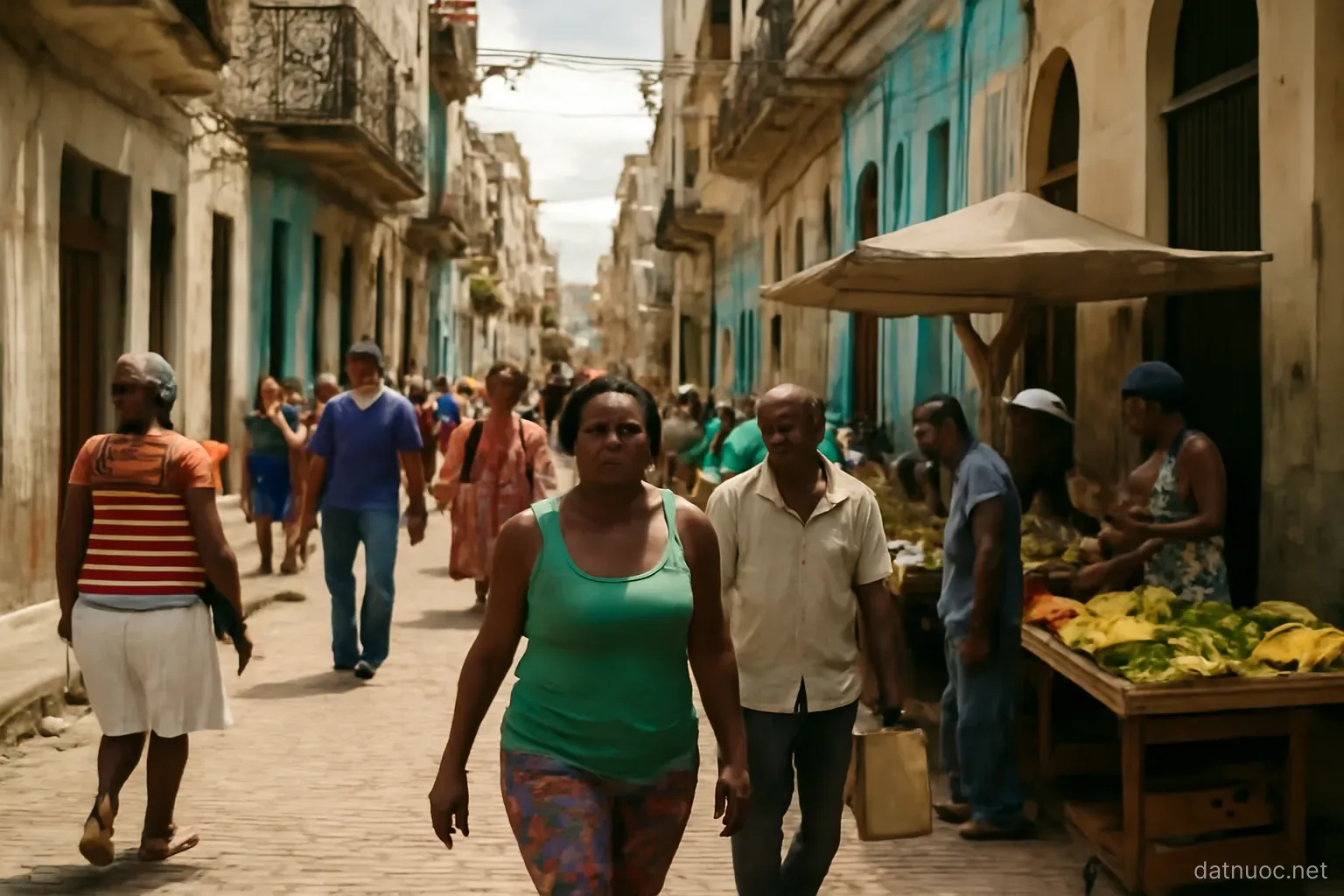 Cuba: Nơi xe cổ sắc màu lăn qua phố Havana, xì gà cuốn tay và nhịp son vang từ mọi ô cửa